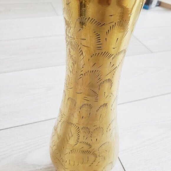 Art Deco 50s Vintage Vase Handmade Etched floral ornaments Solid Brass - Picture 5 of 8